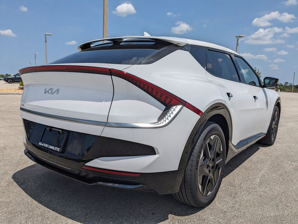 New 2025 Kia EV6 Wind RWD image 5