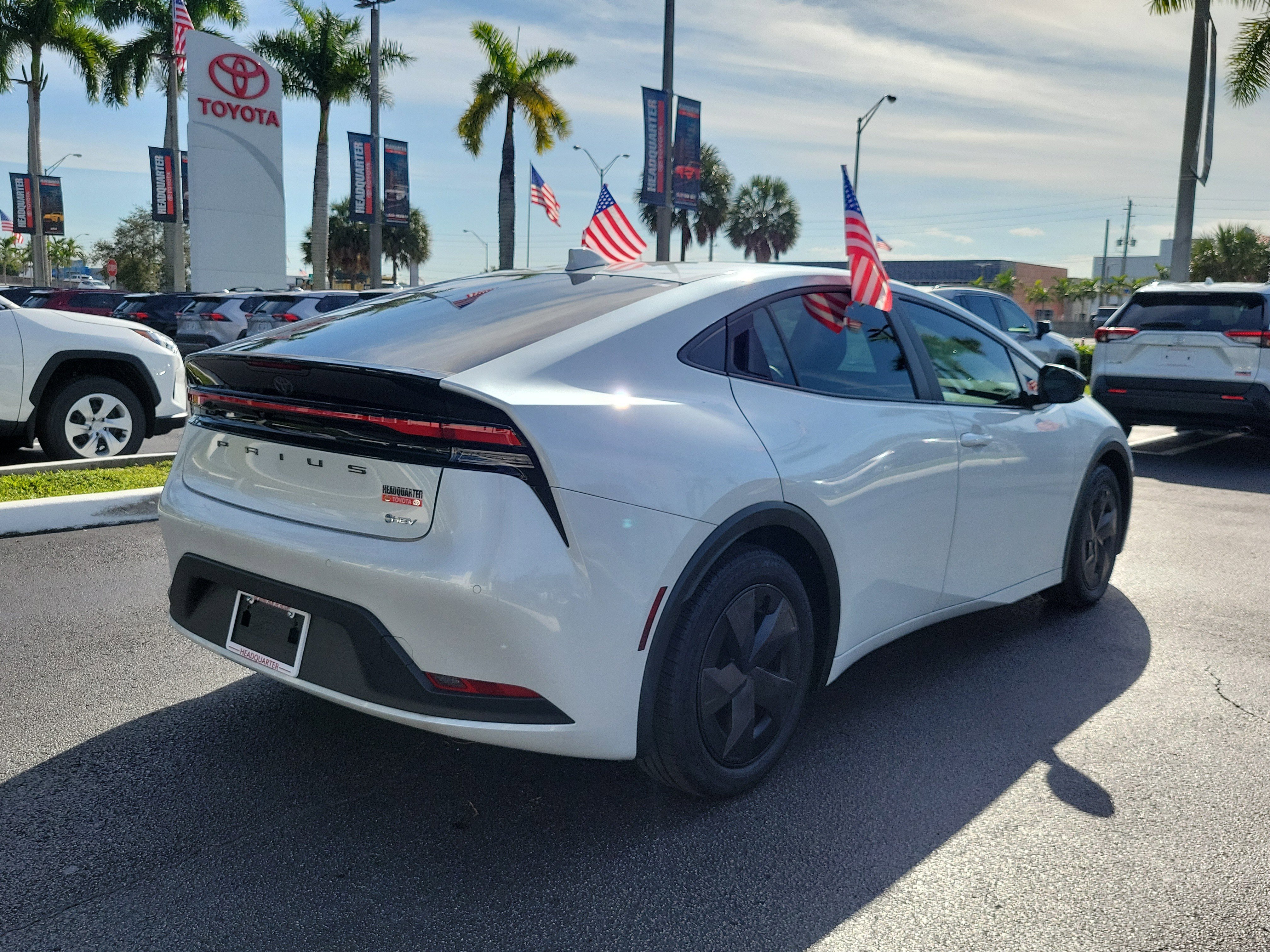 Used 2024 Toyota Prius LE image 12