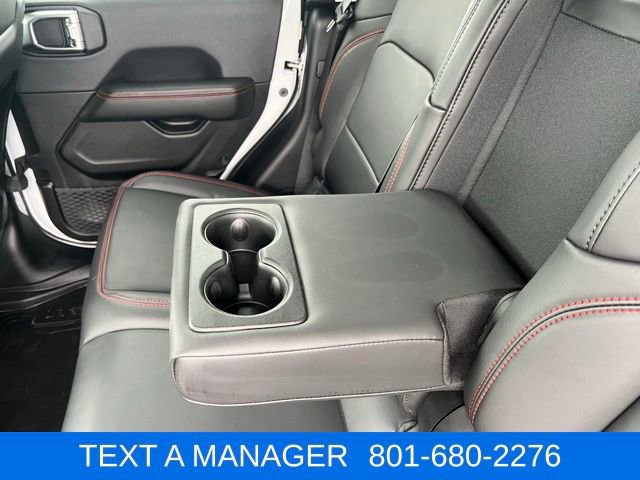 Used 2025 Jeep Gladiator Rubicon AWD/4WD image 37