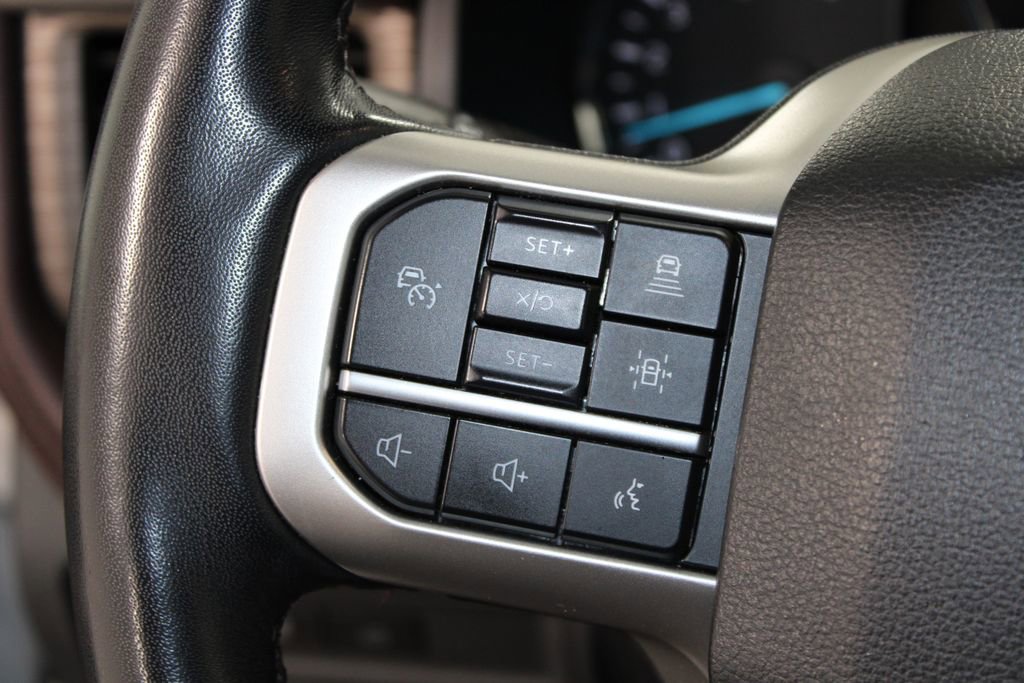 Used 2024 Ford Expedition Limited image 23