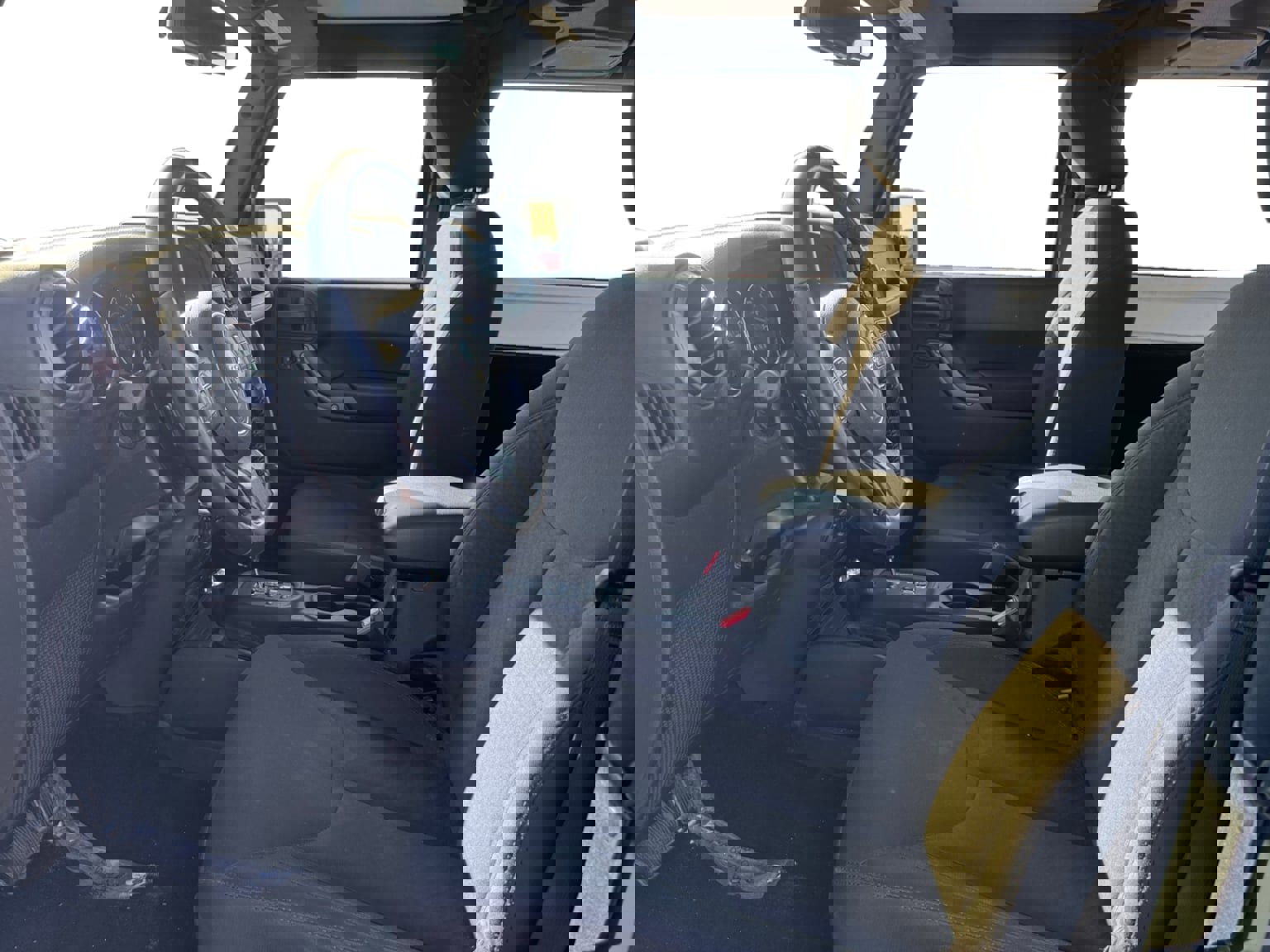 Used 2018 Jeep Wrangler Sport image 10