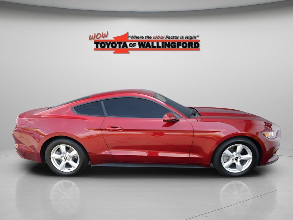 Used 2015 Ford Mustang Coupe RWD image 13