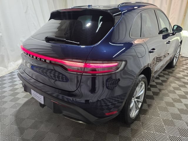 Used 2023 Porsche Macan AWD/4WD image 9