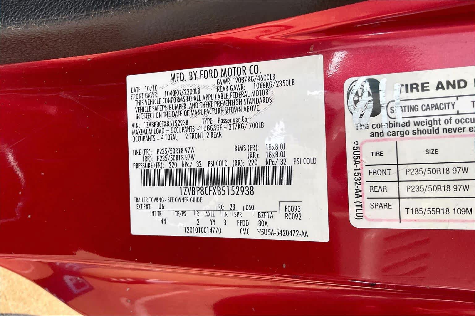Used 2011 Ford Mustang GT Premium w/ Security Pkg RWD image 29