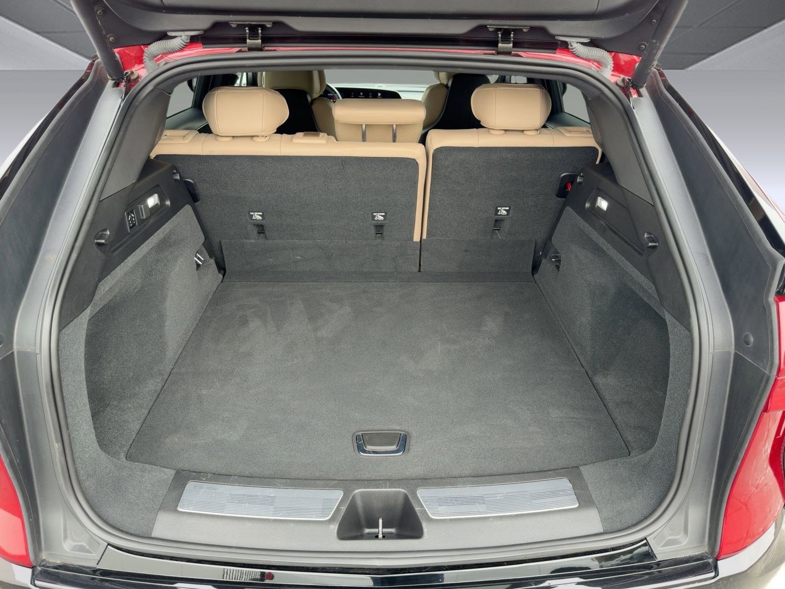 Certified 2024 Cadillac Lyriq Sport w/ Nappa Leather Package image 27