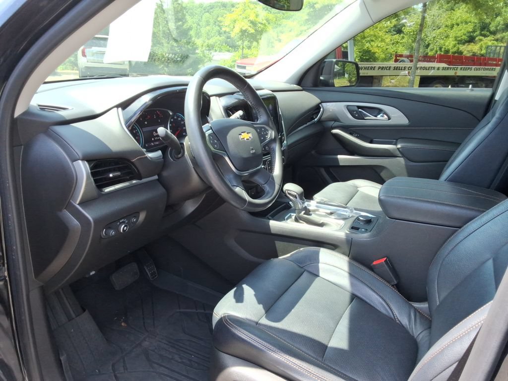 Certified 2021 Chevrolet Traverse LT FWD image 22