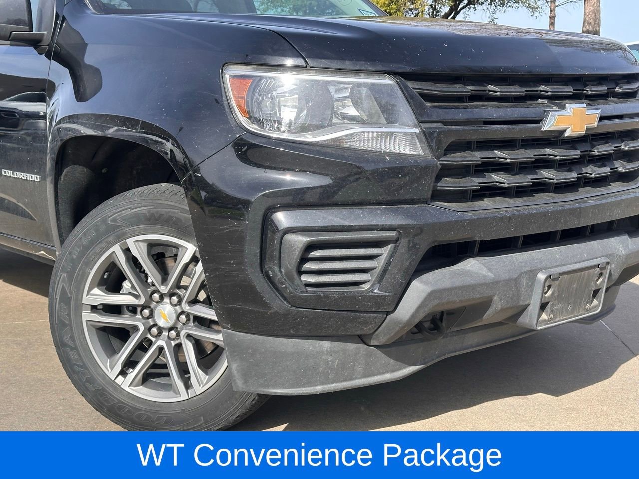 Used 2022 Chevrolet Colorado W/T w/ Custom Special Edition image 2