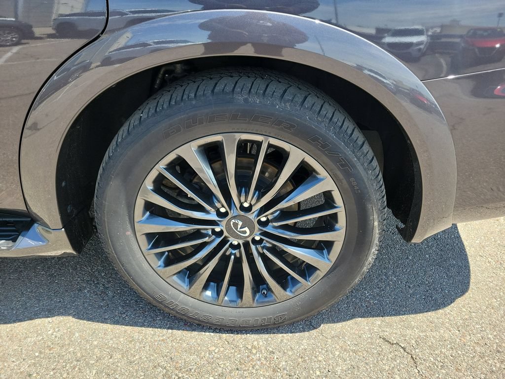 Used 2023 INFINITI QX80 Sensory w/ Cargo Package AWD/4WD image 10