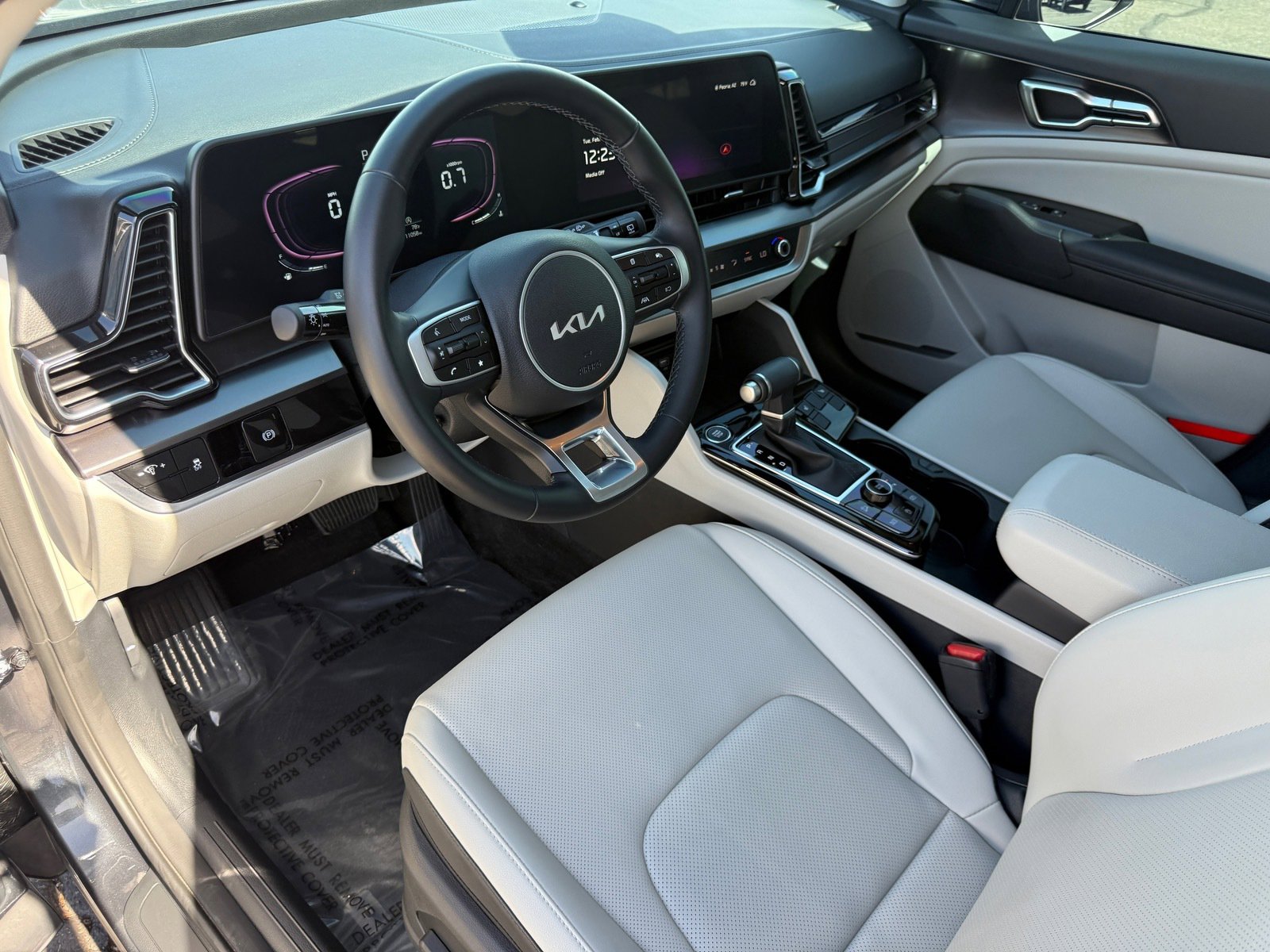 Used 2025 Kia Sportage EX image 10