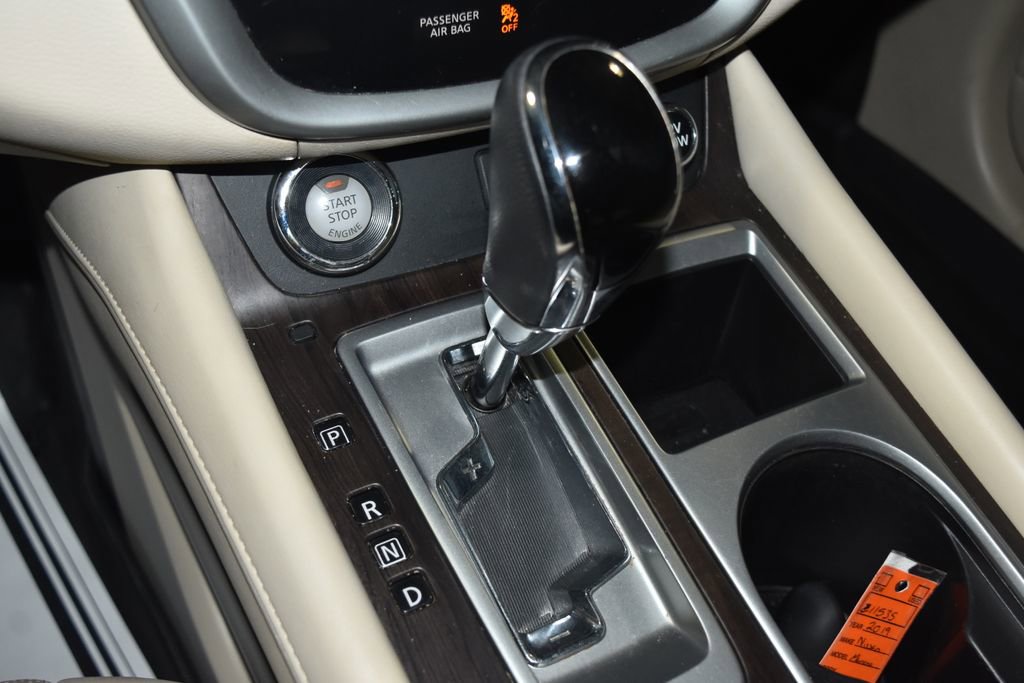 Used 2019 Nissan Murano Platinum w/ Cargo Package image 16