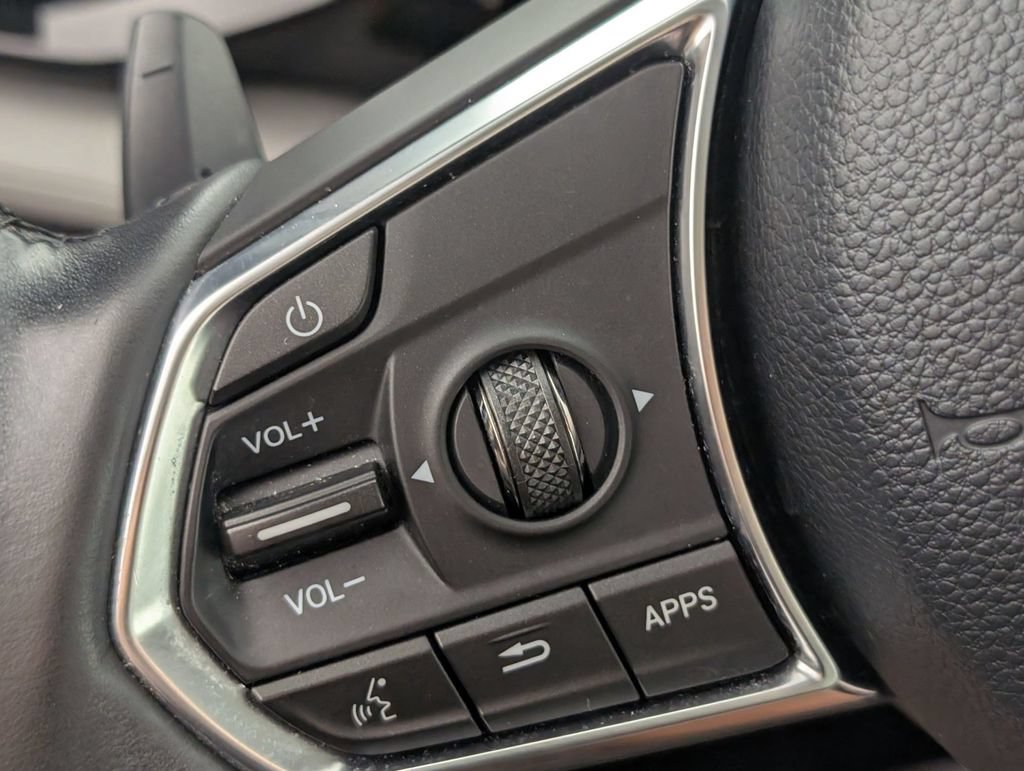Used 2023 Acura MDX SH-AWD w/ Technology Package image 17
