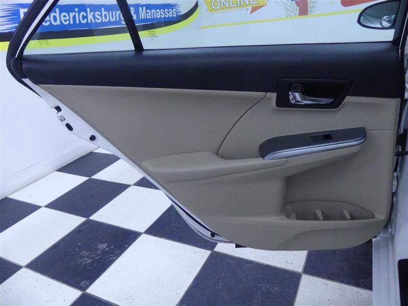 Used 2013 Toyota Camry XLE image 23