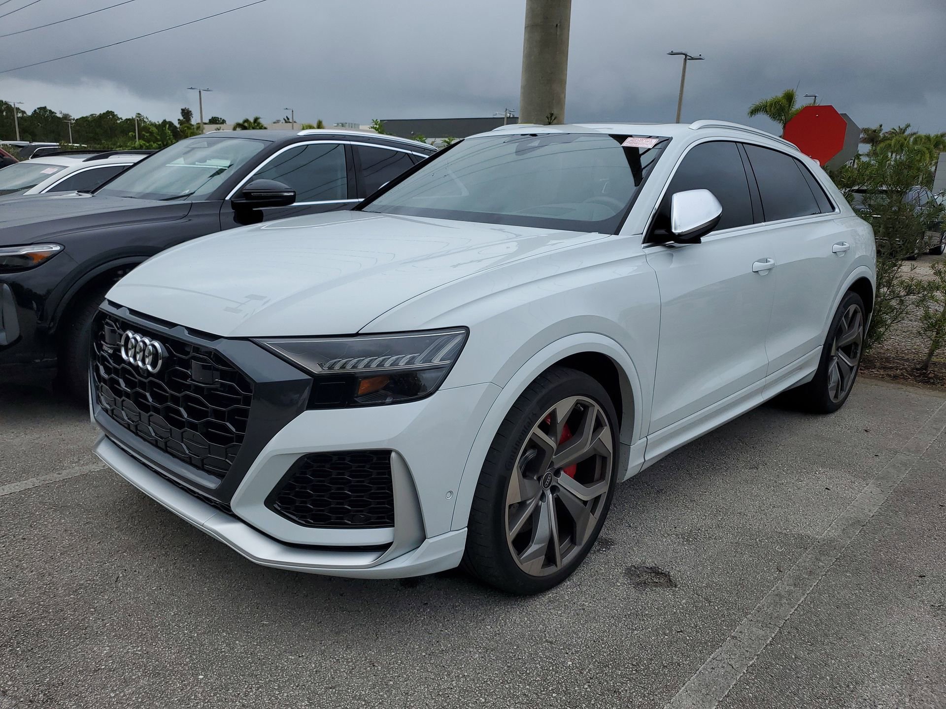 Used 2024 Audi RS Q8 image 3
