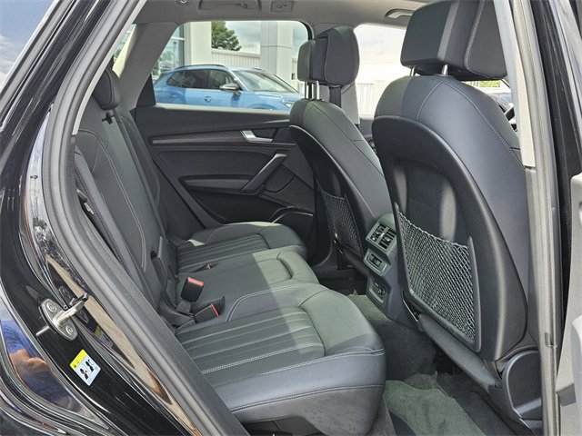 Used 2024 Audi Q5 2.0T Premium w/ Convenience Package image 17