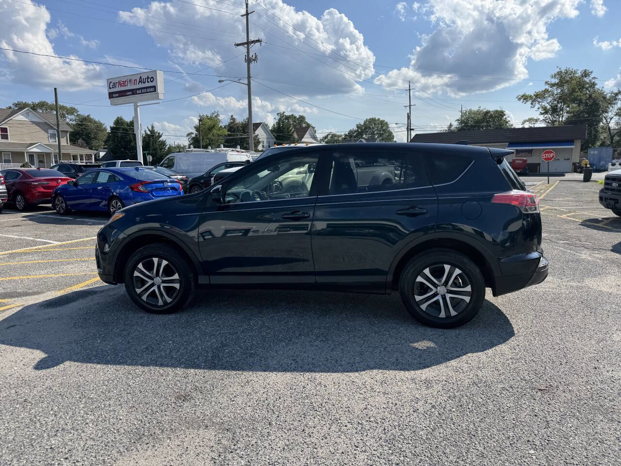 Used 2018 Toyota RAV4 LE image 16