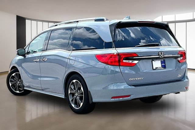 Used 2023 Honda Odyssey Elite image 4
