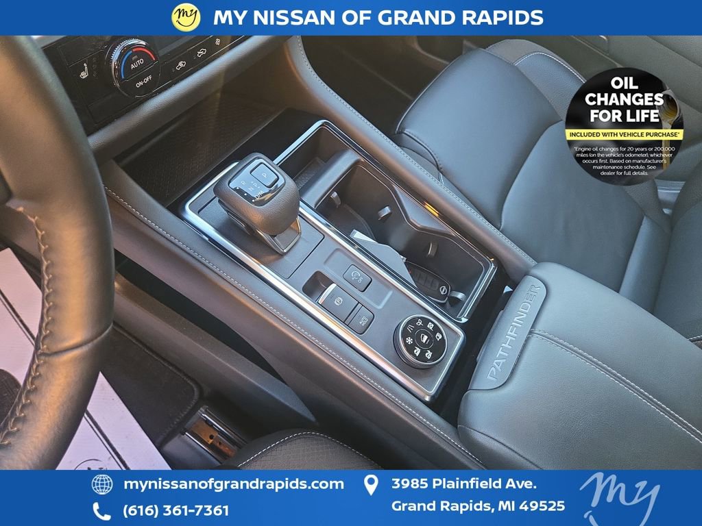 Used 2023 Nissan Pathfinder SL image 56