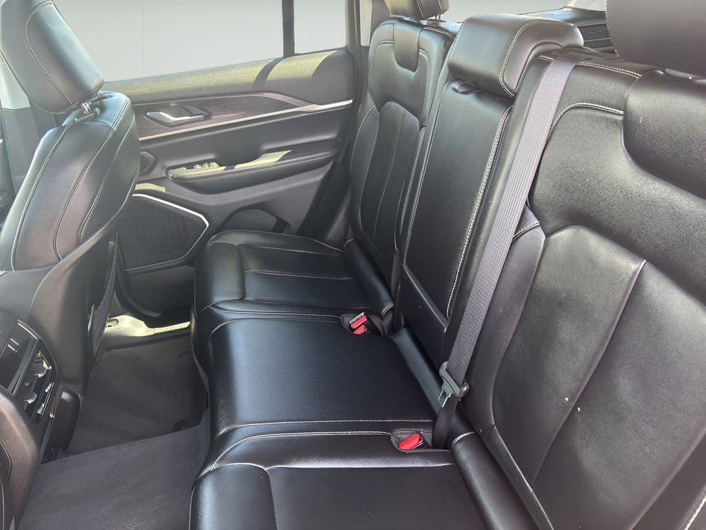 Used 2022 Jeep Grand Cherokee Limited 4xe AWD/4WD image 9