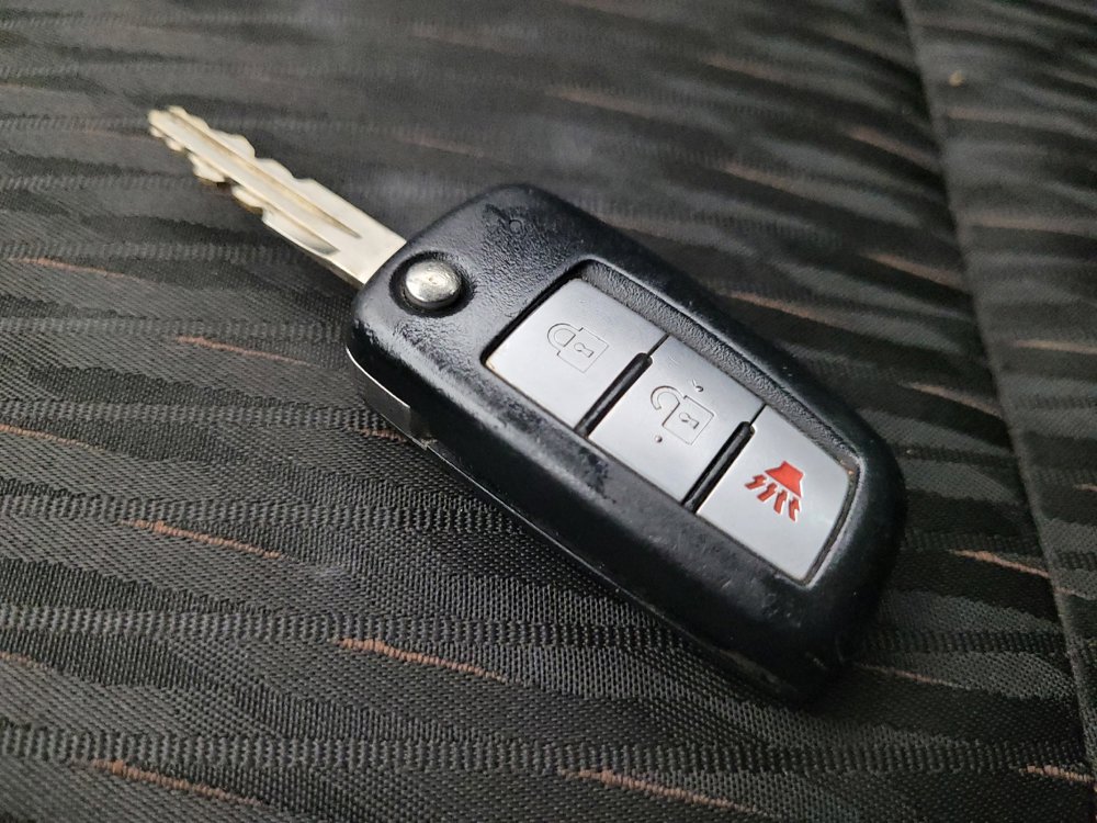 Used 2019 Nissan Rogue S image 32