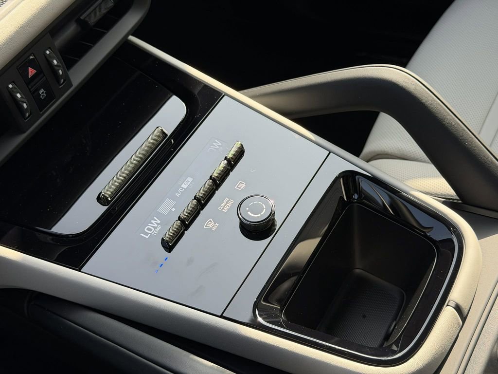 New 2026 Porsche Cayenne Turbo AWD/4WD image 27