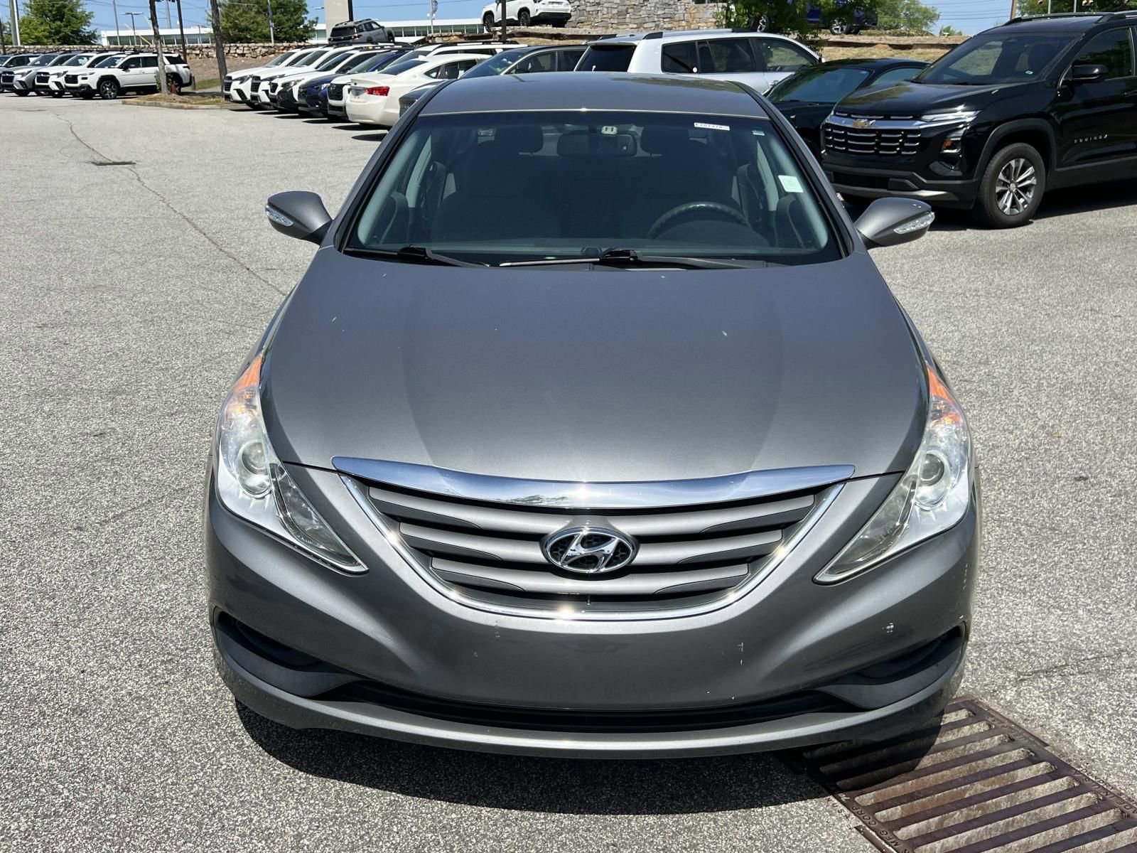 Used 2014 Hyundai Sonata GLS w/ Popular Equipment Group 2 FWD image 2