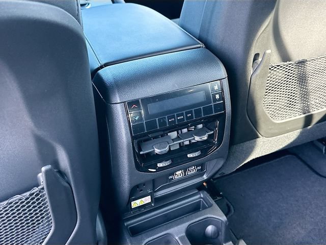 New 2026 Jeep Grand Cherokee L 2WD image 18