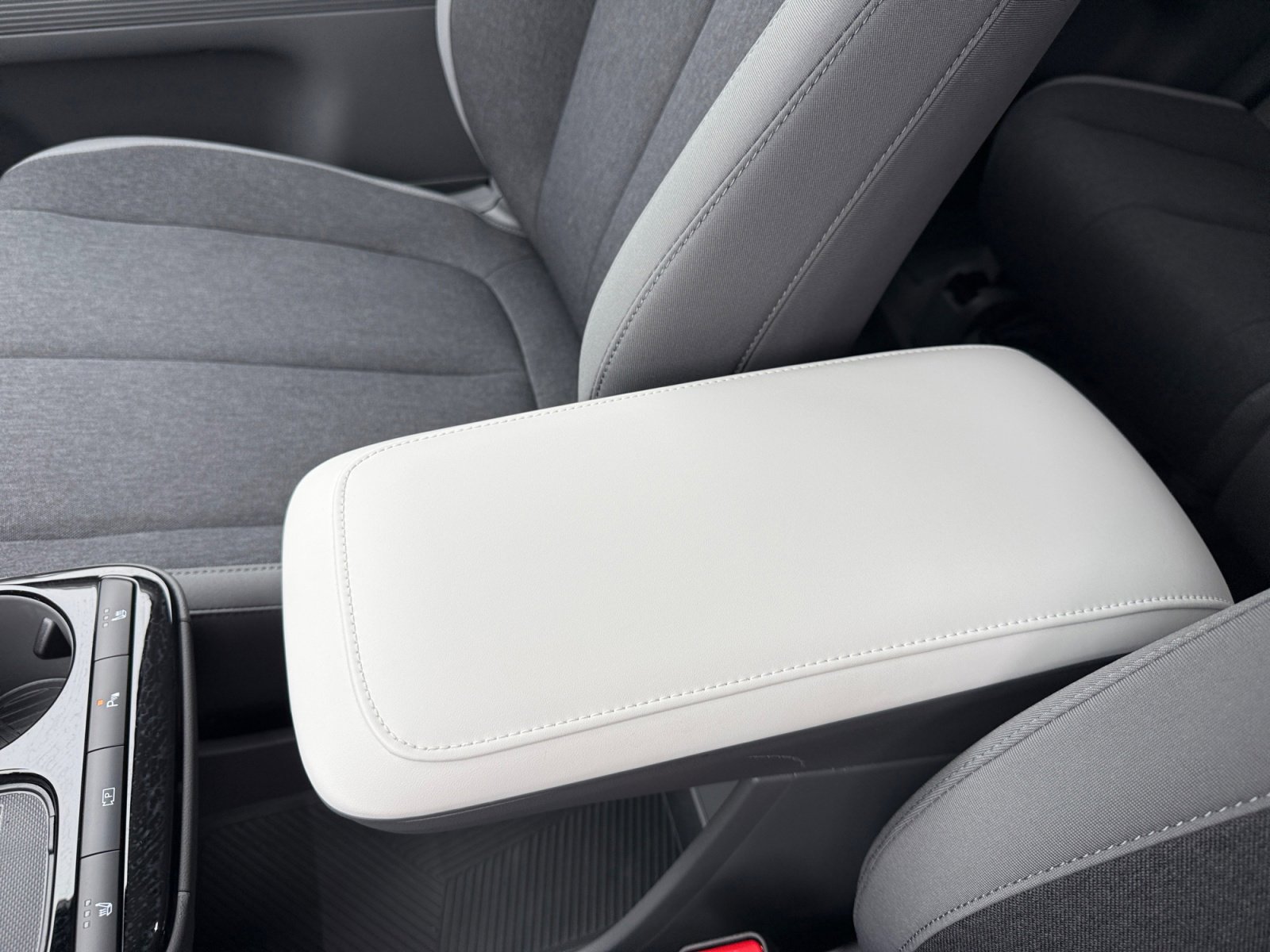 Certified 2025 Hyundai Ioniq 5 SE image 15