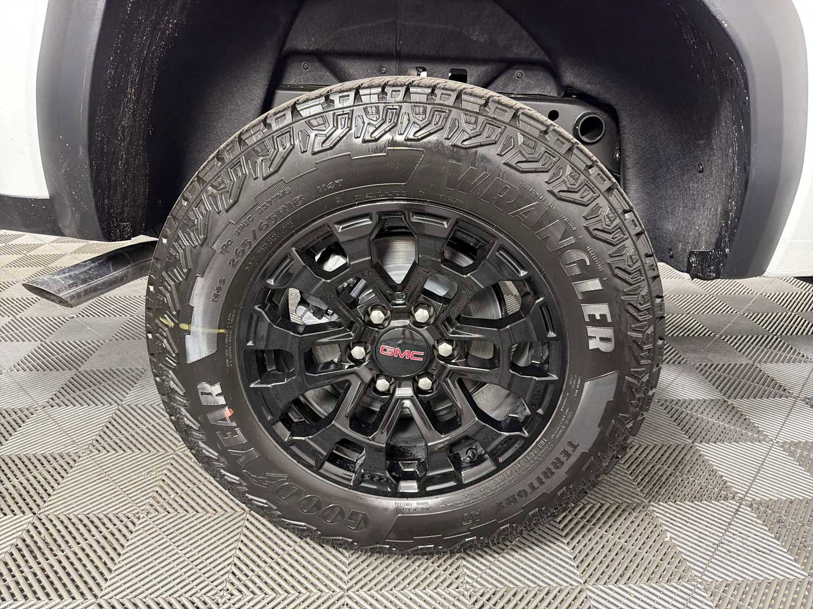 New 2026 GMC Canyon Elevation image 15