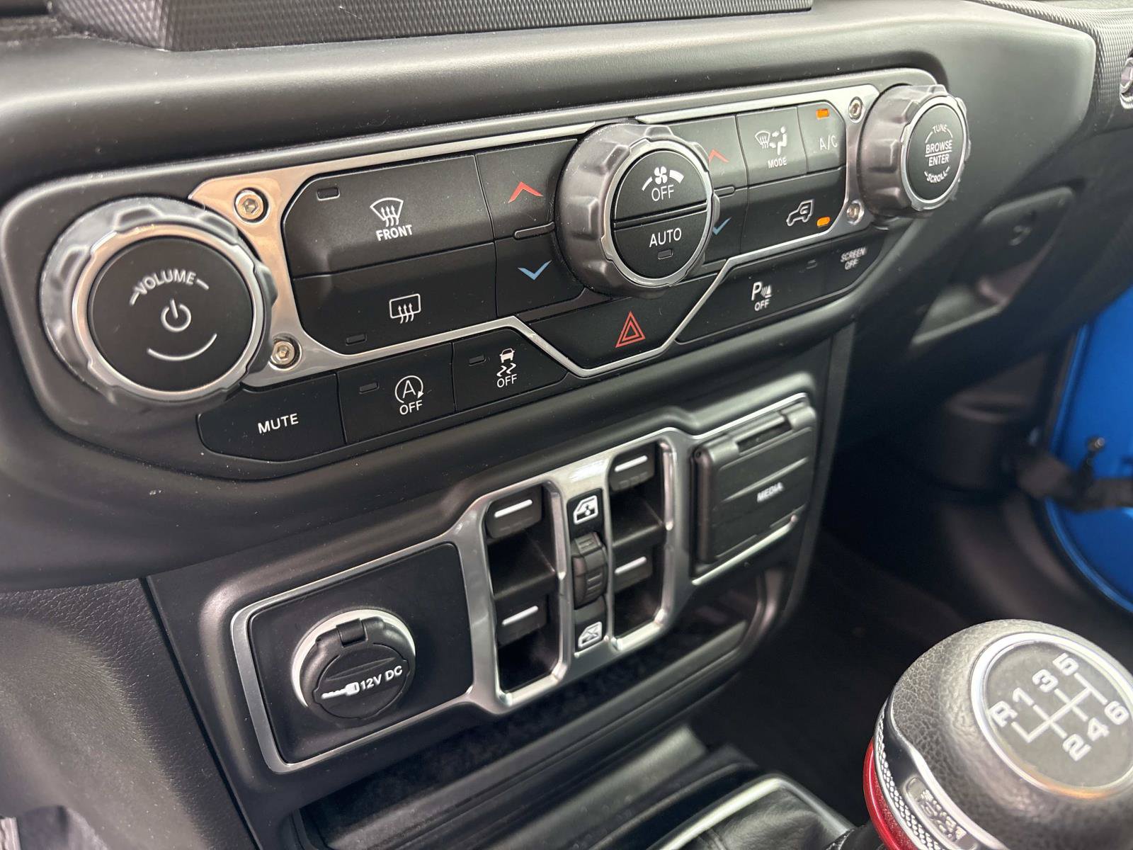 Certified 2022 Jeep Wrangler Unlimited Sport AWD/4WD image 23