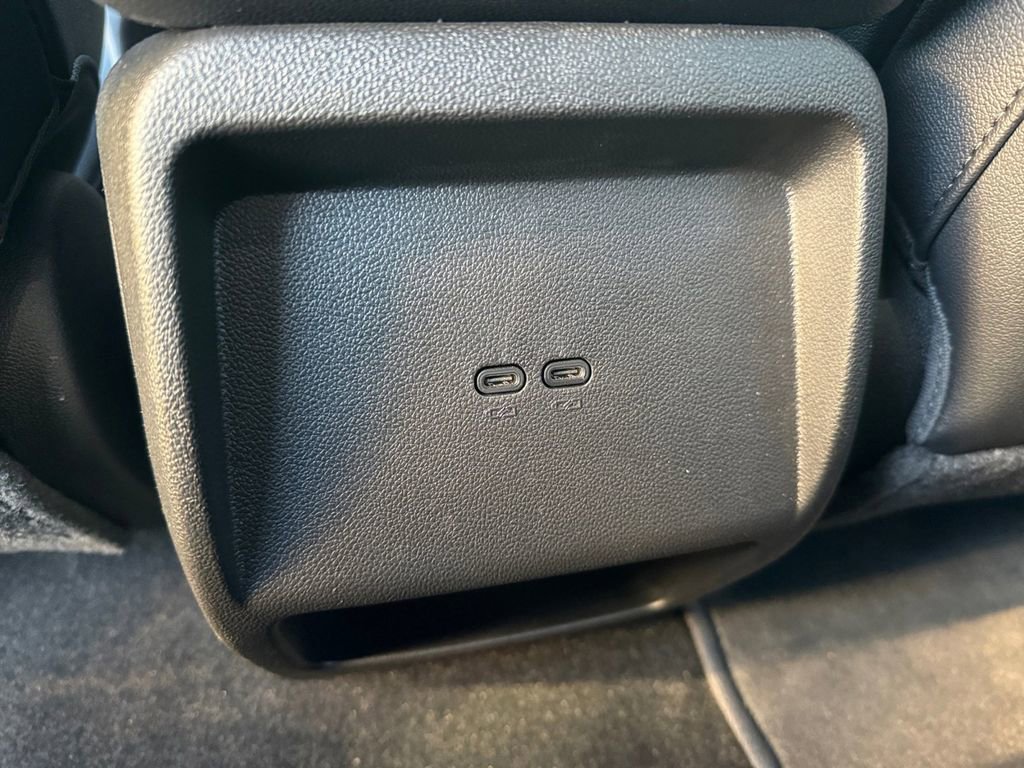 Certified 2025 Chevrolet Equinox EV RS image 26