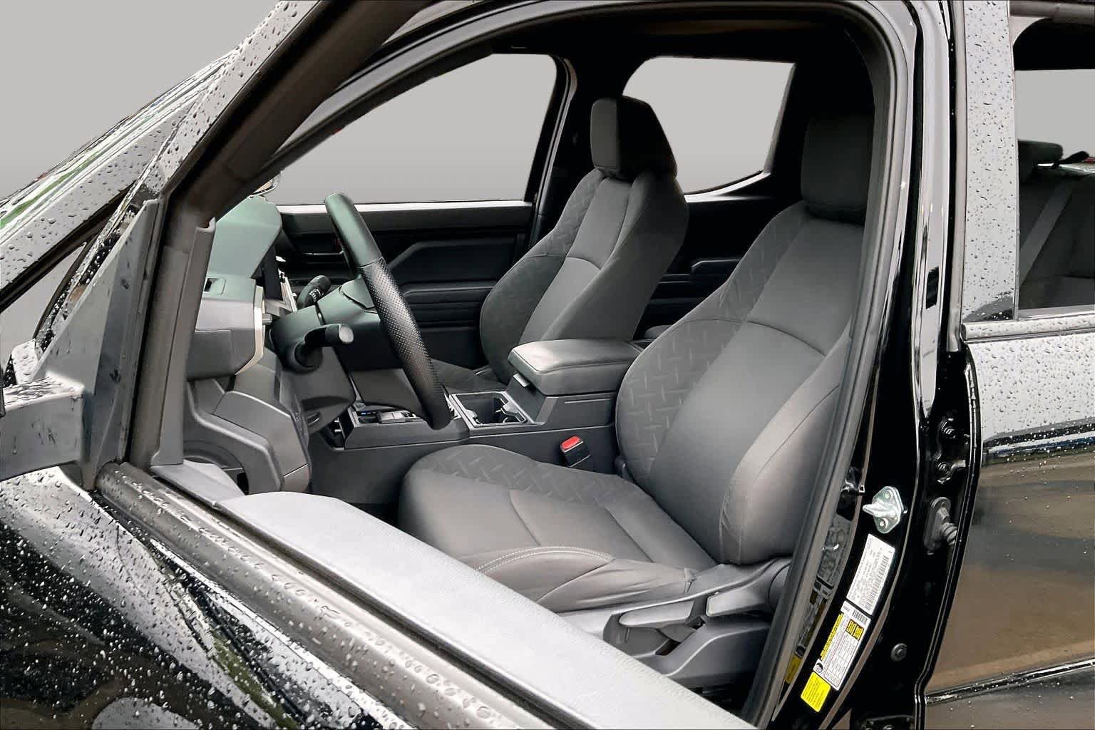 Used 2025 Toyota Tacoma SR AWD/4WD image 8
