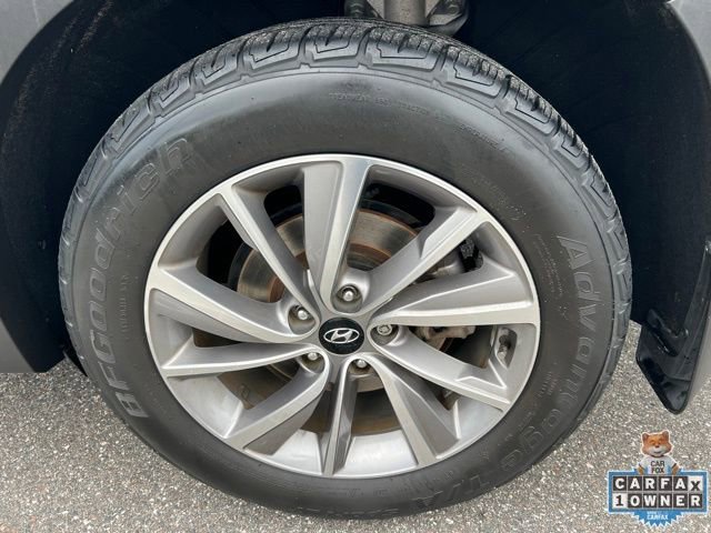 Used 2020 Hyundai Santa Fe Limited image 16