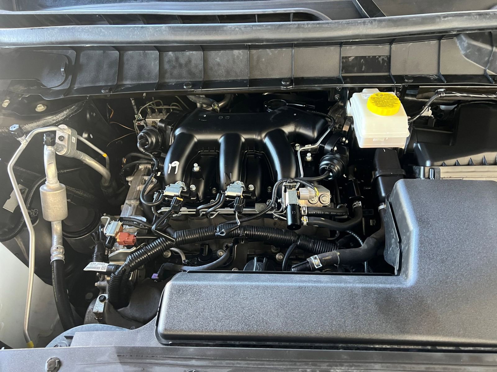 Used 2025 Nissan Pathfinder SV AWD/4WD image 34