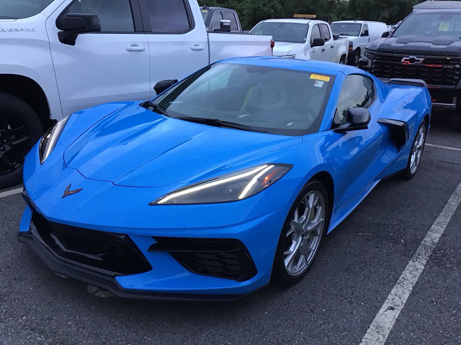 Used 2021 Chevrolet Corvette Stingray Preferred Cpe w/ Z51 Performance Package RWD image 2