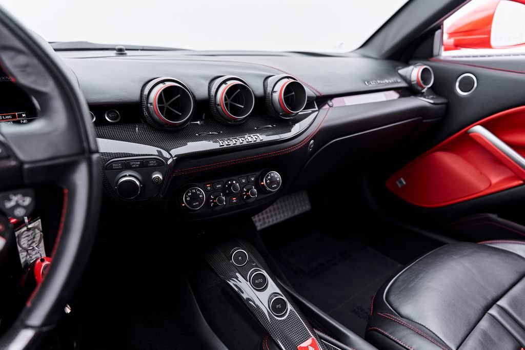 Used 2016 Ferrari F12 Berlinetta RWD image 80