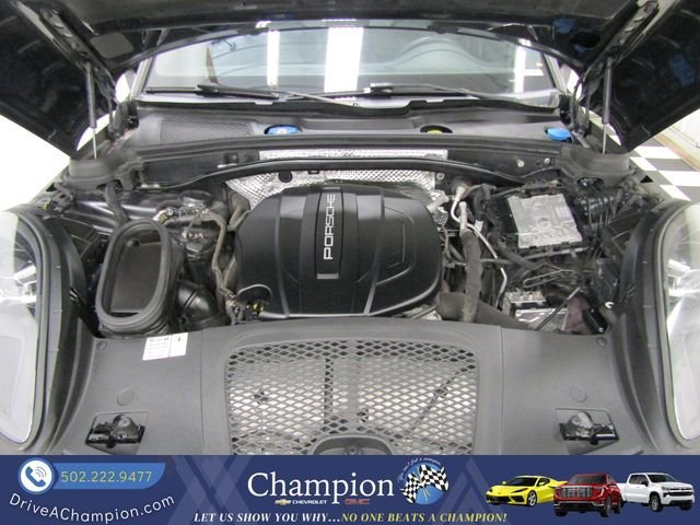 Used 2020 Porsche Macan AWD/4WD image 45