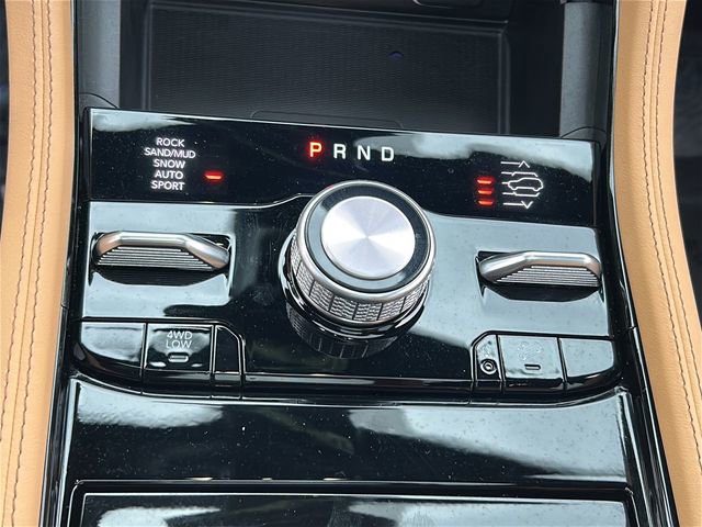 Used 2023 Jeep Grand Cherokee Summit AWD/4WD image 18