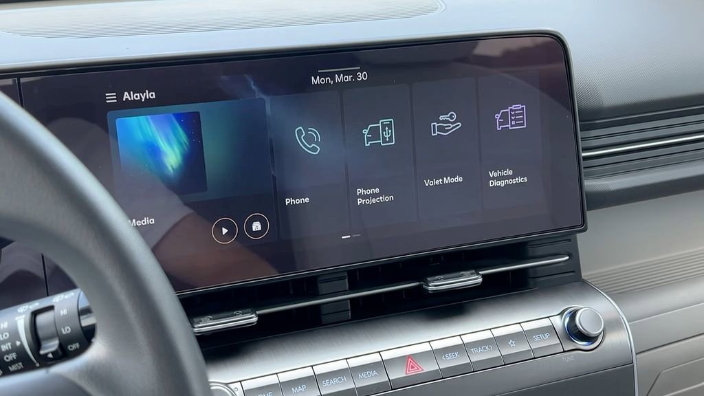Certified 2025 Hyundai Kona SE image 26
