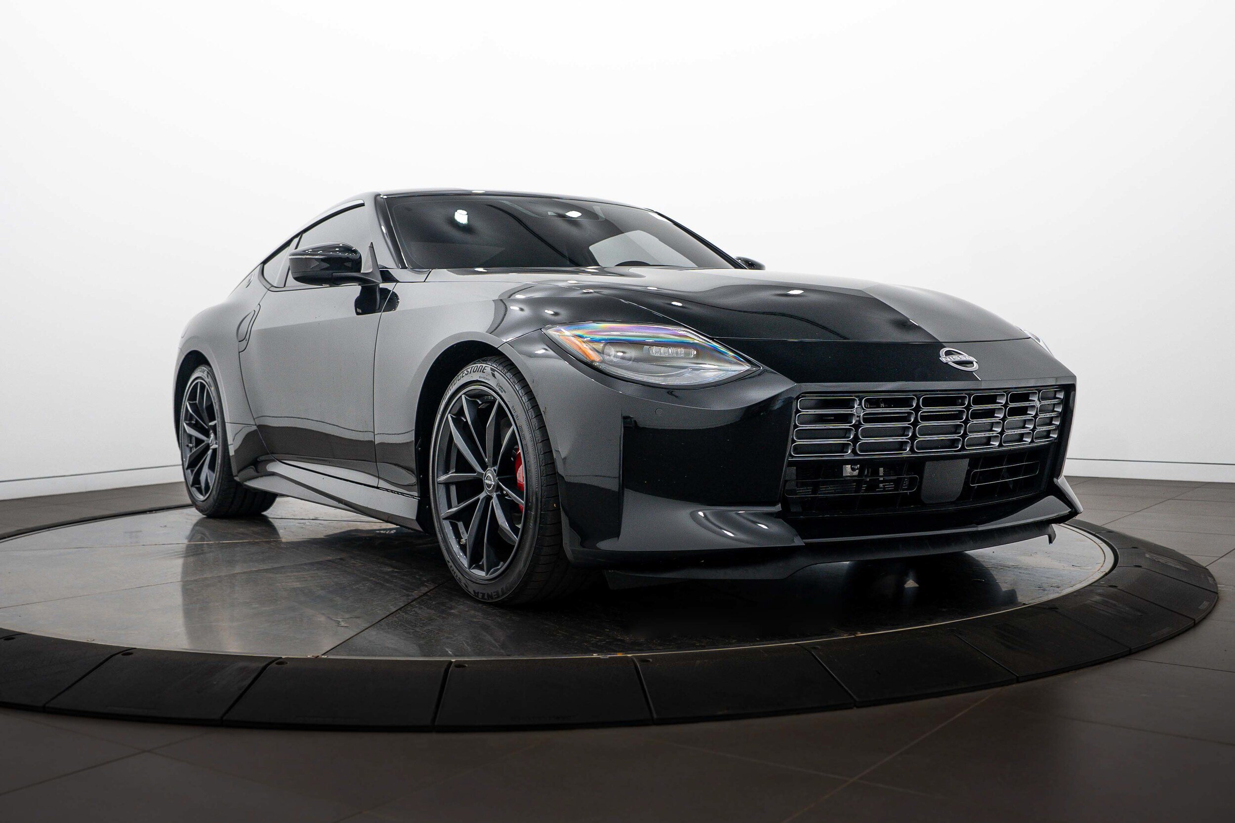 Used 2024 Nissan Z Performance w/ Floor Mat Package RWD image 1