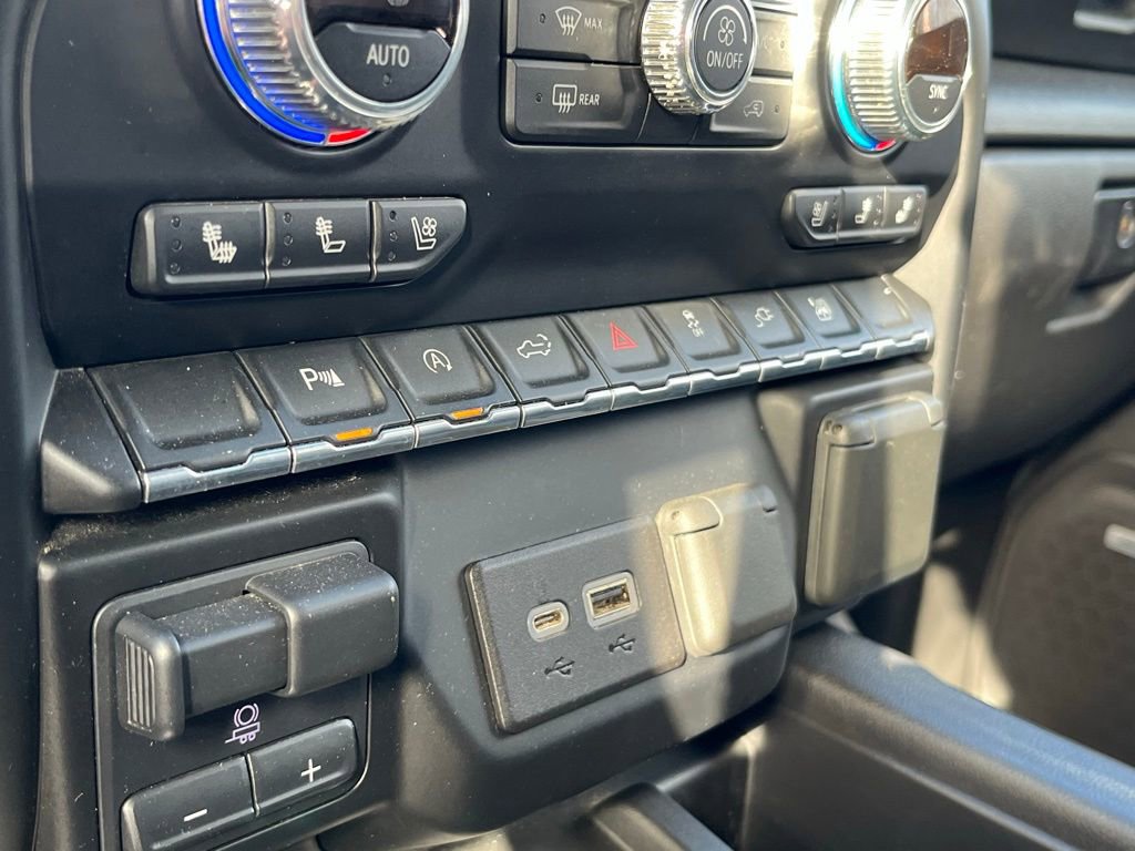 Used 2019 GMC Sierra 1500 SLT w/ SLT Premium Package image 17