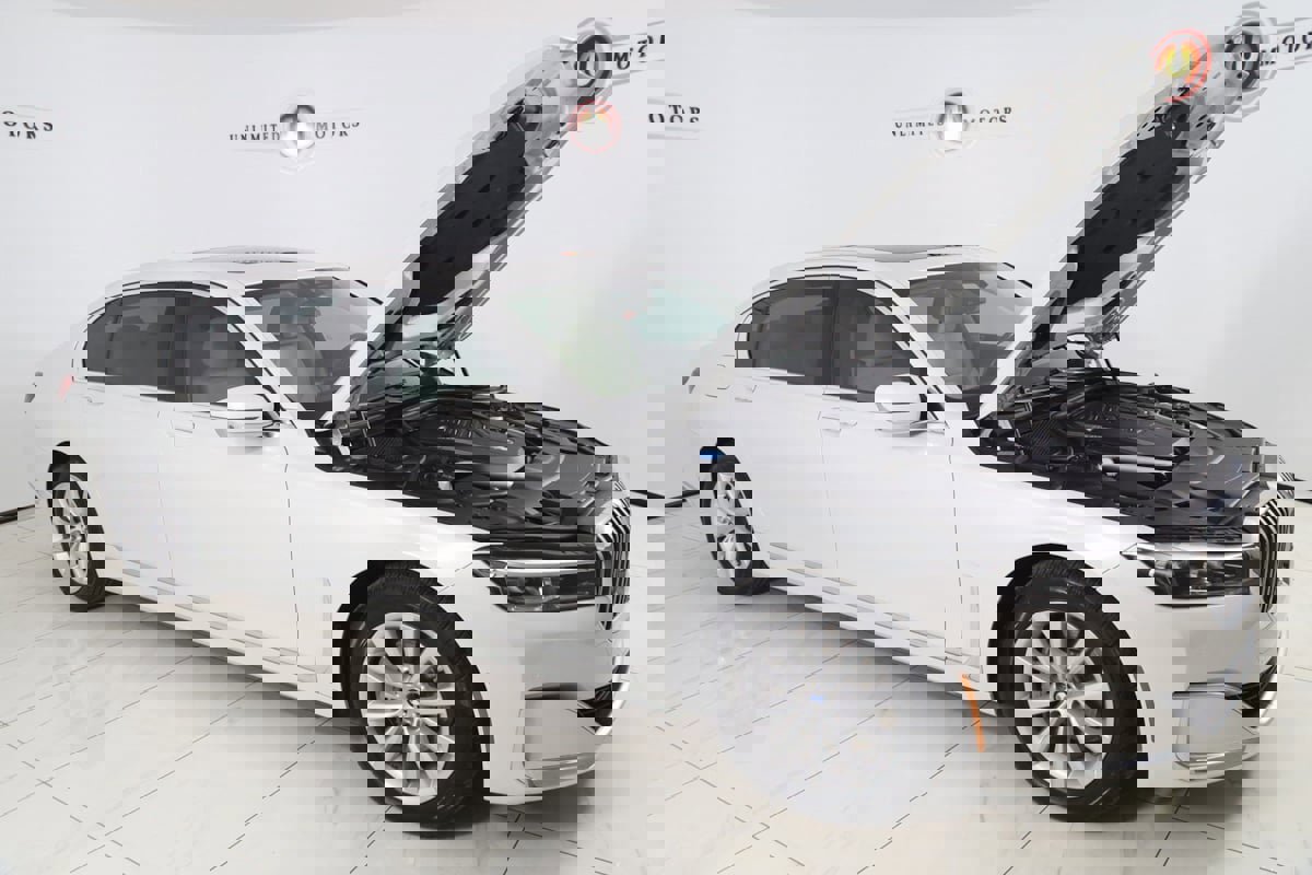 Used 2020 BMW 740i xDrive w/ Cold Weather Package image 24