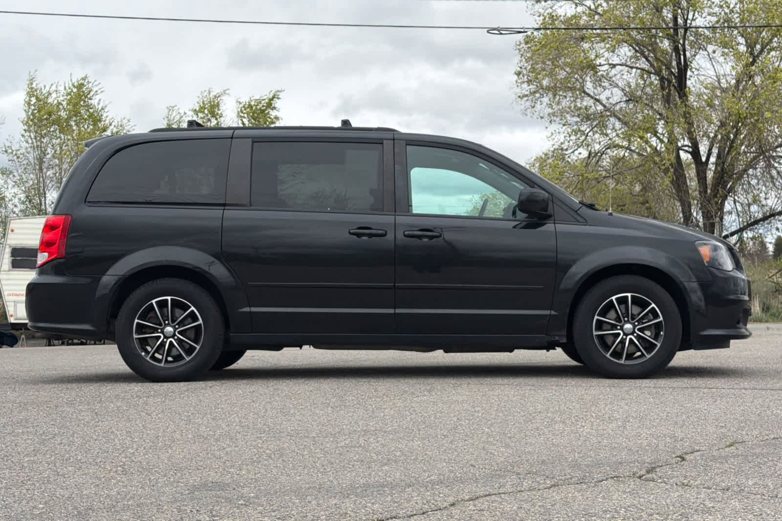 Used 2015 Dodge Grand Caravan R/T image 8
