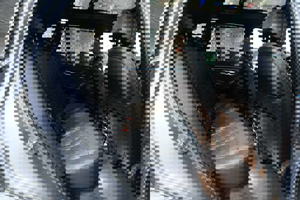 Used 2018 BMW X5 xDrive50i image 24