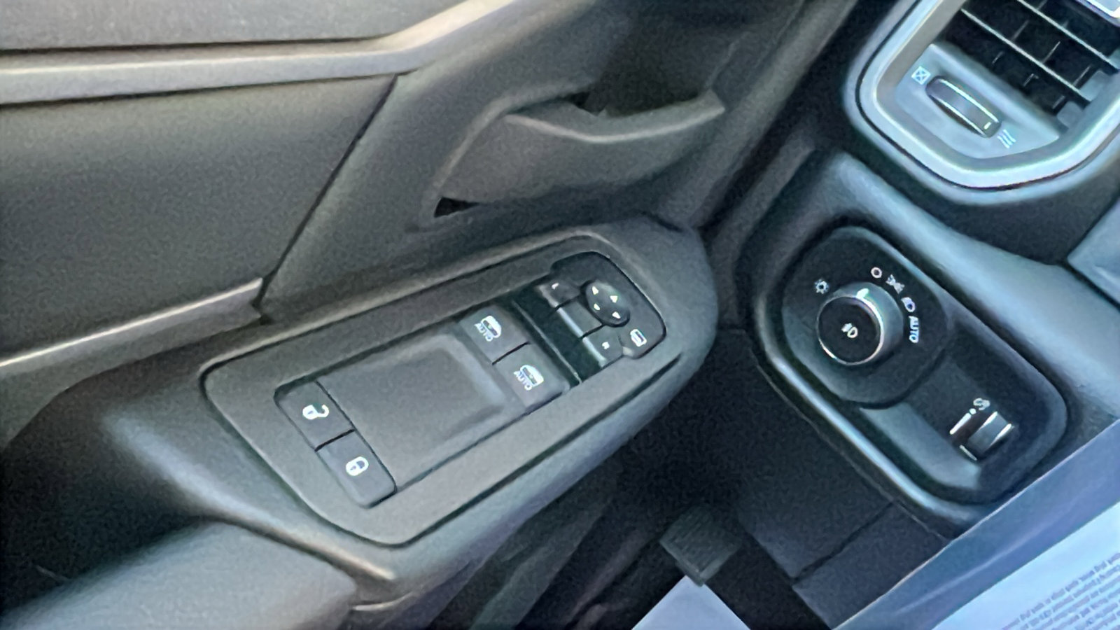 New 2026 RAM 3500 Tradesman w/ Chrome Appearance Group image 28