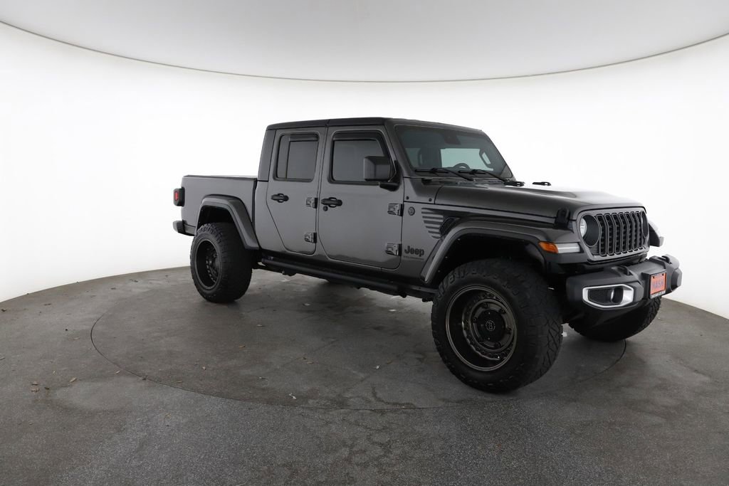 Used 2024 Jeep Gladiator Sport AWD/4WD image 2