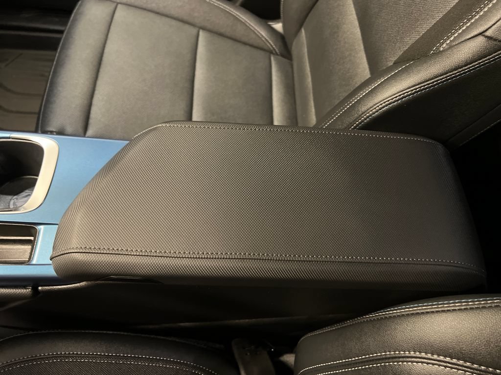 Used 2024 Chevrolet Equinox EV LT FWD image 28