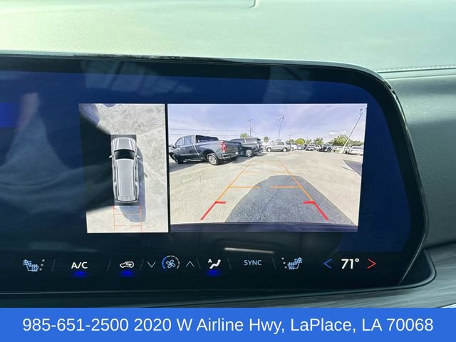 Used 2025 Chevrolet Suburban Z71 image 51