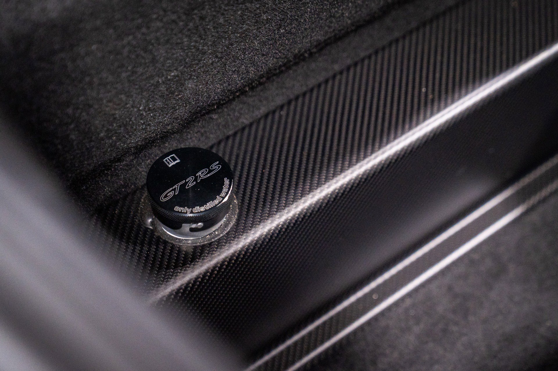 Used 2018 Porsche 911 GT2 RS image 39