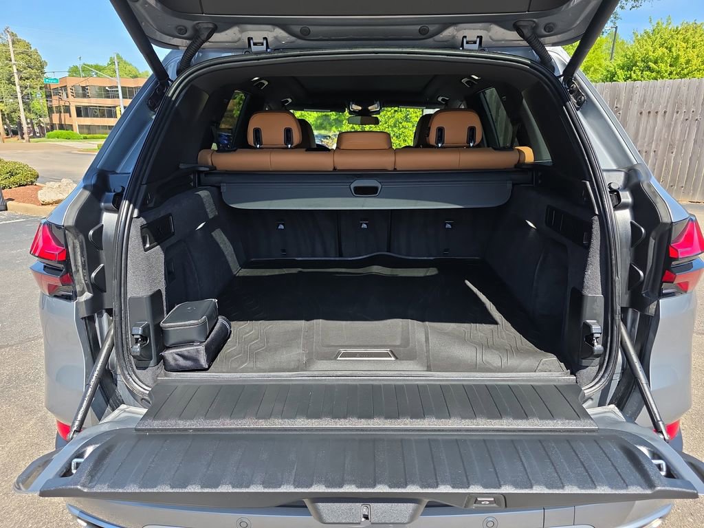 Used 2024 BMW X5 sDrive40i w/ Premium Package image 13