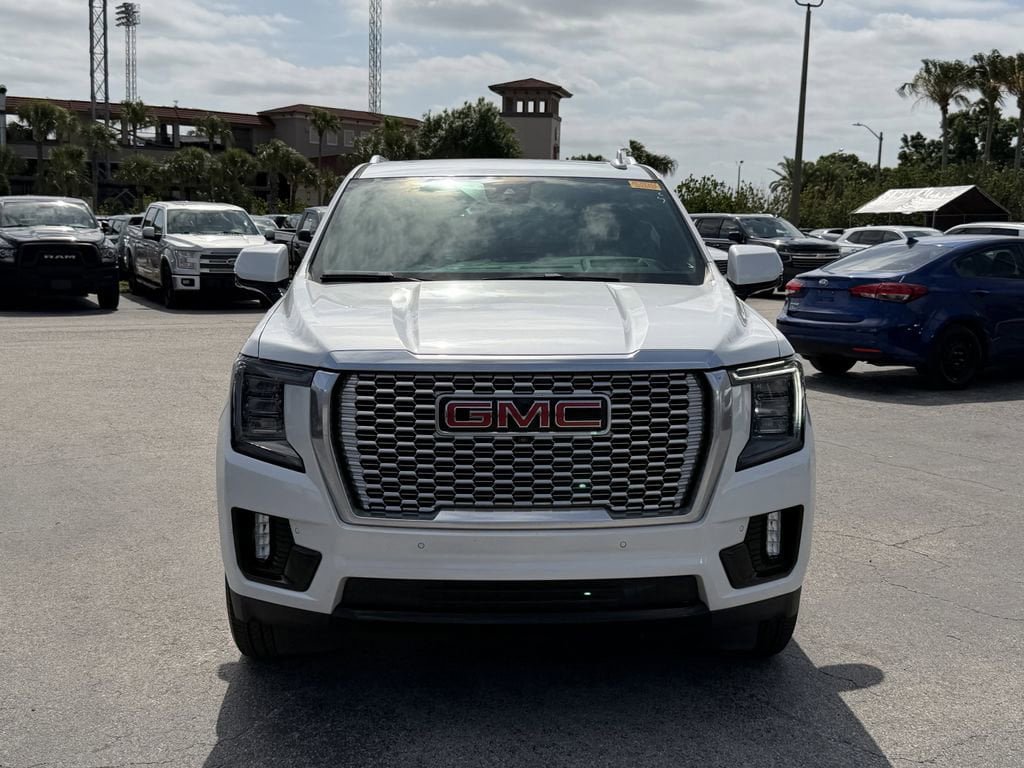 Certified 2023 GMC Yukon Denali w/ LPO, Floor Liner Package AWD/4WD image 3
